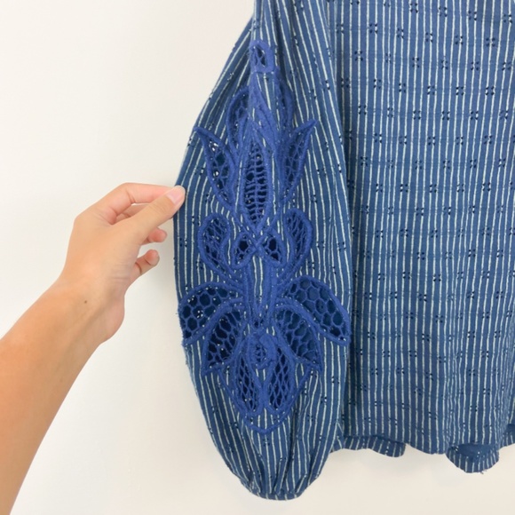 Lucky Brand Blue Eyelet Stripe Peasant Blouse XS - Picture 6 of 9